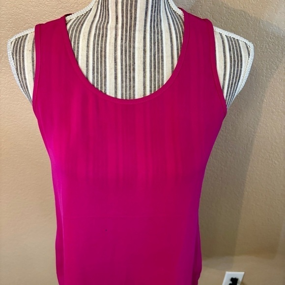 Express Top XS Fuchsia Pink Sleeveless Round Neck Open Back Flowy Tunic Hi-Low - Picture 2 of 14